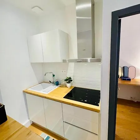 Apartment Beaux T2 Et T3 Climatises Dans Le Triangle D'or *