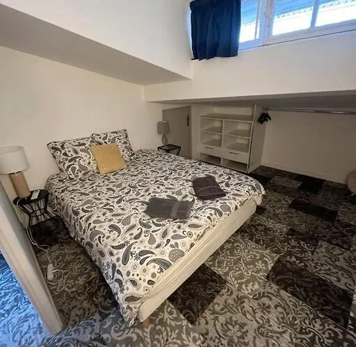 Beaux T2 Et T3 Climatisés Dans Le Triangle D'or Appartamento