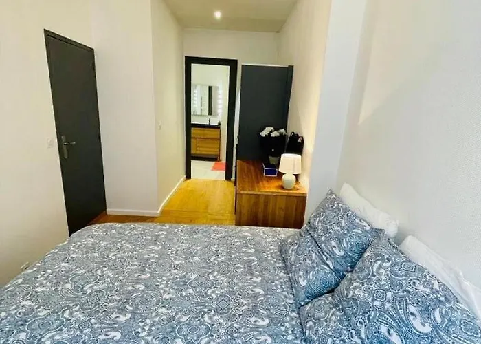 Beaux T2 Et T3 Climatisés Dans Le Triangle D'or Appartamento *